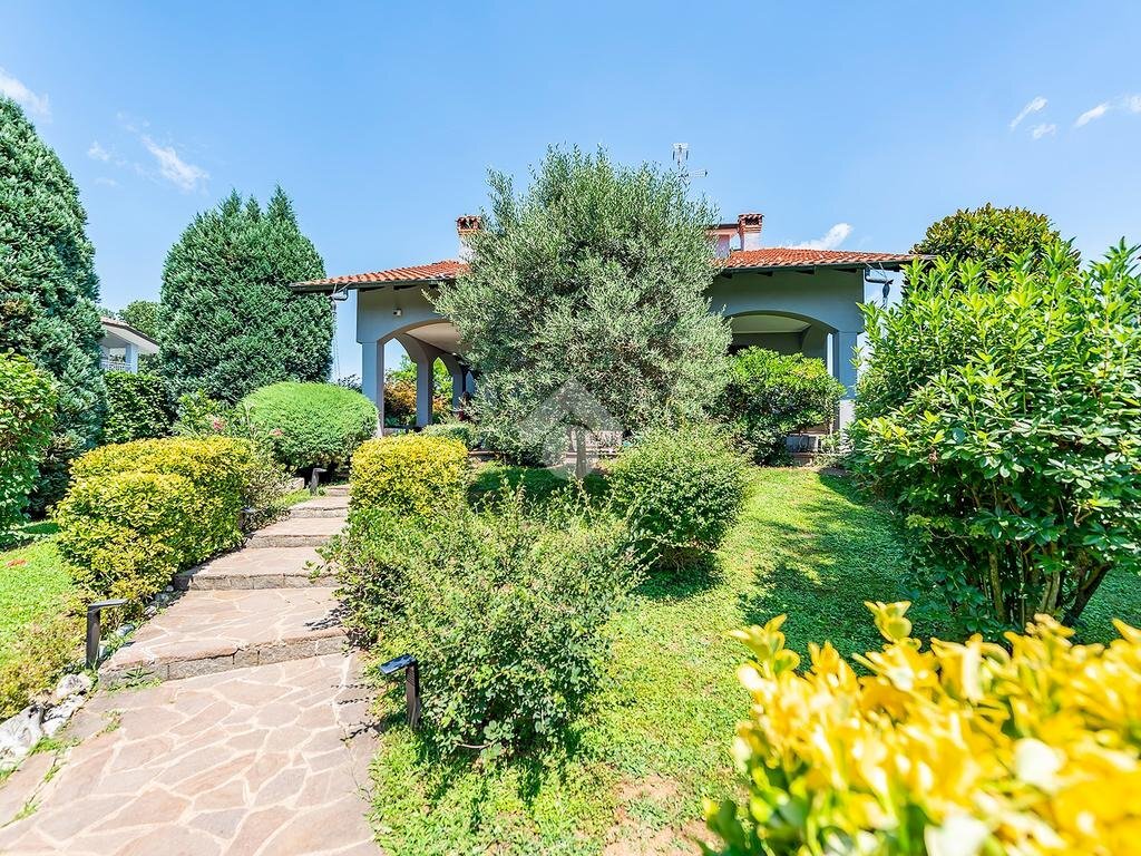 Villa Via Giovanni Verga, Rescaldina - photo 1