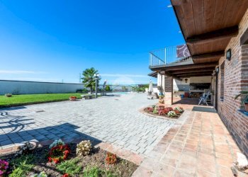 Three-family Villa Localita Motta Gastaldi, Cavallermaggiore - photo 8