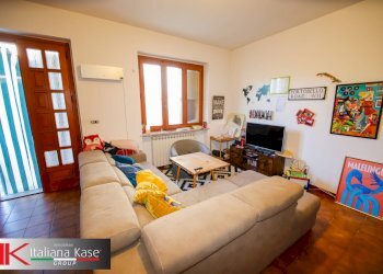 Foto 6 - Casa semi indipendente vicolo vittorio
 
2, Barone Canavese - foto 6