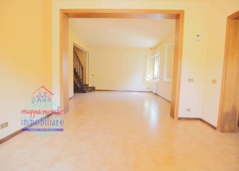 Foto 2 - Casa semi indipendente VIA CASONI
 
18, Cento - foto 2