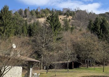 Vista delle montagne - Villa VIA RIGHENZUOLO
 
SNC, Songavazzo - foto 12