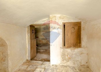 Stanza vuota - Casa indipendente Via Ottavio  Scalfo
 
7 - 9 - 11 - 13, Galatina - foto 14