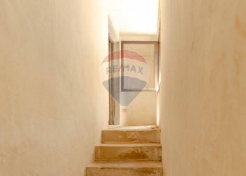 Scale - Casa indipendente Via Ottavio  Scalfo
 
7 - 9 - 11 - 13, Galatina - foto 15