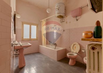 Bagno - Casa indipendente Via Ottavio  Scalfo
 
7 - 9 - 11 - 13, Galatina - foto 27