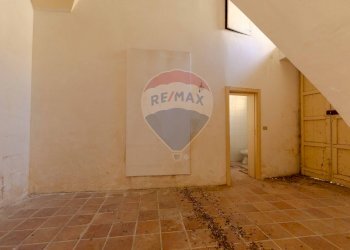 Stanza vuota - Casa indipendente Via Ottavio  Scalfo
 
7 - 9 - 11 - 13, Galatina - foto 36