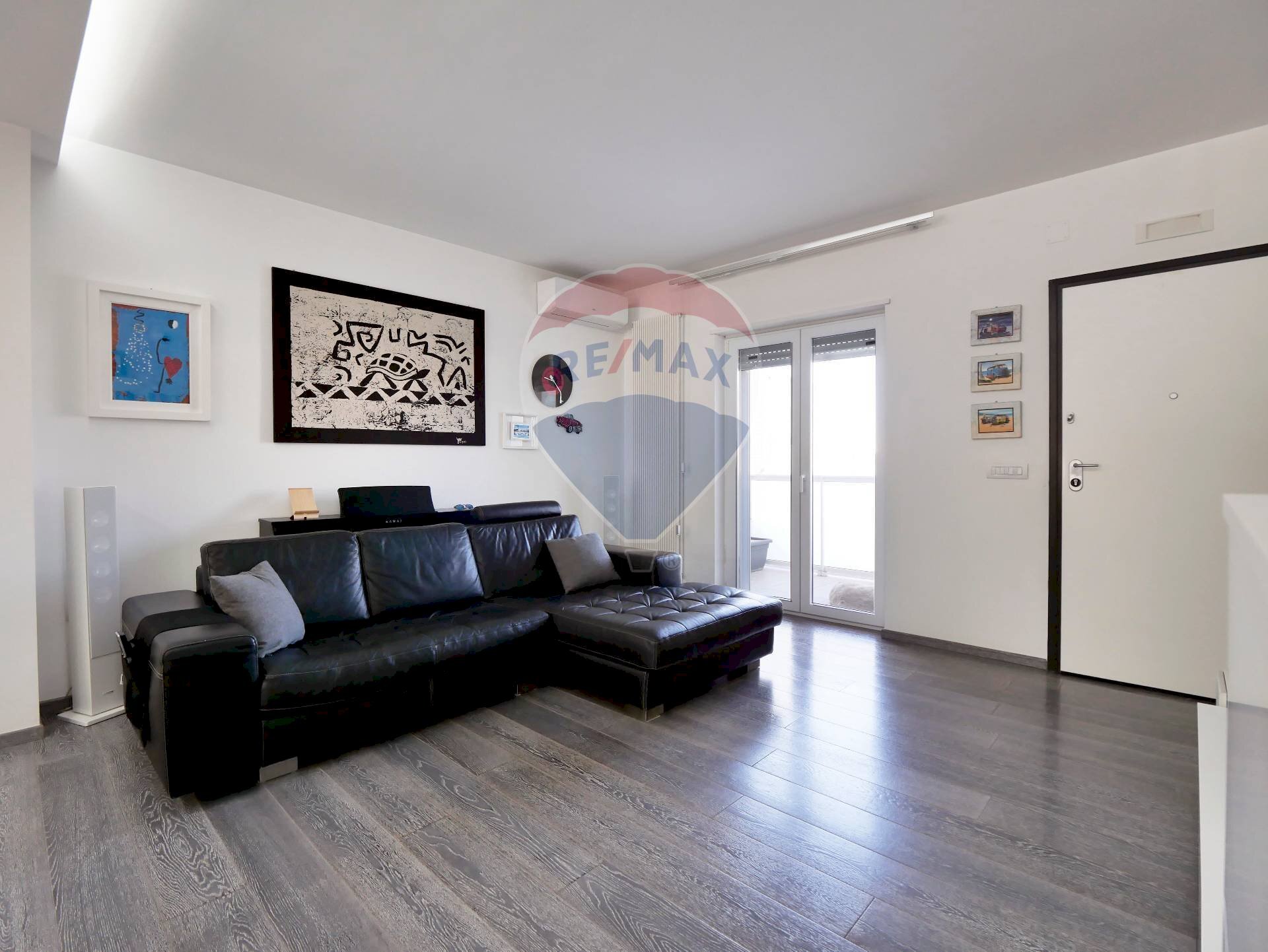 Soggiorno - Four-room apartment Via degli Impagliatori
 
14, Giovinazzo - photo 3