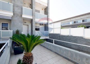 Terrazza - Quadrilocale Via degli Impagliatori
 
14, Giovinazzo - foto 2