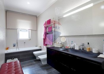 Bagno - Quadrilocale Via degli Impagliatori
 
14, Giovinazzo - foto 12