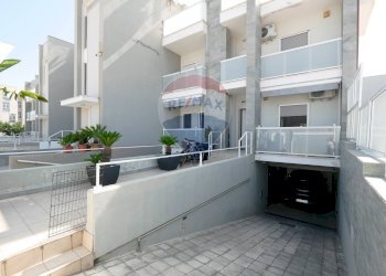 Terrazza - Quadrilocale Via degli Impagliatori
 
14, Giovinazzo - foto 21