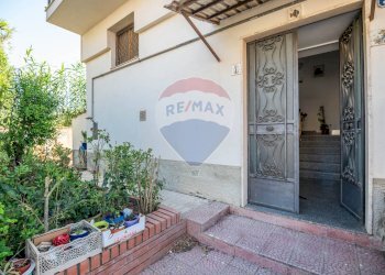 Terrazza - Casa indipendente via domenico tempio
 
35, Caltagirone - foto 14