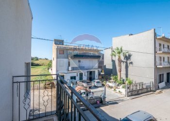 Balcone - Casa indipendente via domenico tempio
 
35, Caltagirone - foto 23