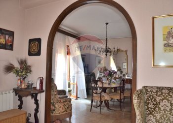 Soggiorno - Quadrilocale Via Monti Iblei
 
8, Tremestieri Etneo - foto 1