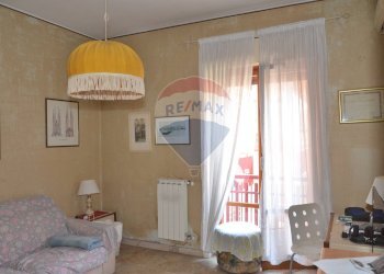 Camera da  letto - Quadrilocale Via Monti Iblei
 
8, Tremestieri Etneo - foto 16