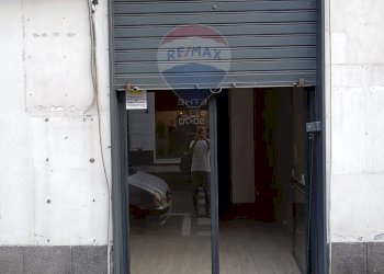 Parcheggio - Locale Commerciale Via Emanuele Bellia
 
63, Paterno - foto 2