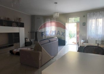 Sala da pranzo - Casa semi indipendente VIA NAZIONALE
 
109, San Michele di Ganzaria - foto 8