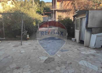Terrazza - Casa semi indipendente VIA NAZIONALE
 
109, San Michele di Ganzaria - foto 31