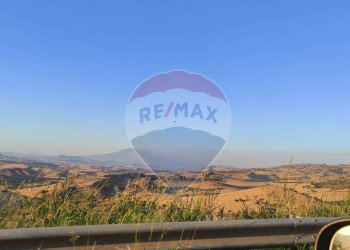 Vista delle montagne - Casa semi indipendente VIA NAZIONALE
 
109, San Michele di Ganzaria - foto 37