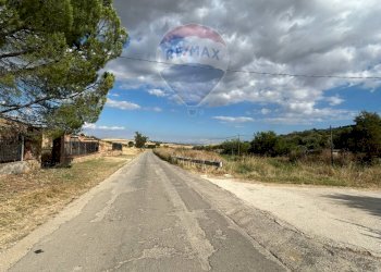 Vista dell\'acqua - Villa Contrada Favarella Bassa, Caltanissetta - foto 11