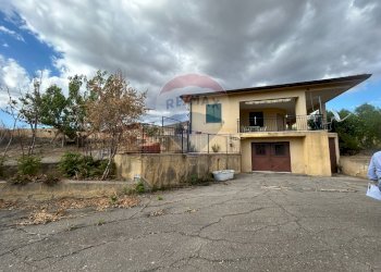 Casa all\'aperto - Villa Contrada Favarella Bassa, Caltanissetta - foto 13