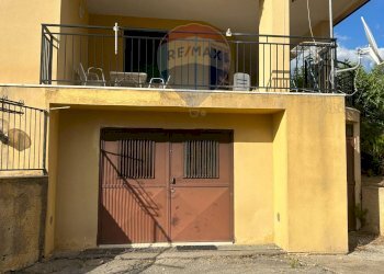Casa all\'aperto - Villa Contrada Favarella Bassa, Caltanissetta - foto 64