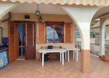 Terrazza - Trilocale Contrada Sillemi c/o LE TERRAZZE
 
4, Letojanni - foto 18