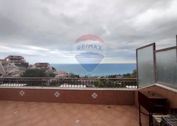 Terrazza - Trilocale Contrada Sillemi c/o LE TERRAZZE
 
4, Letojanni - foto 19