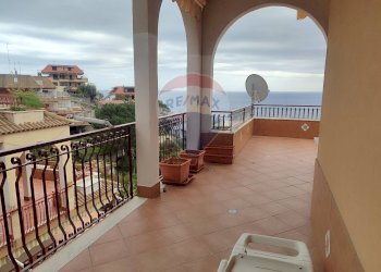 Balcone - Trilocale Contrada Sillemi c/o LE TERRAZZE
 
4, Letojanni - foto 25