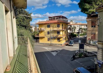 Edificio all\'aperto - Casa indipendente via principe di piemonte
 
6, Fiumefreddo di Sicilia - foto 6