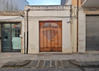 Edificio all\'aperto - Box via Palestro
 
87, Floridia - foto 1