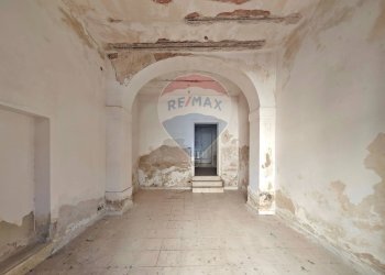 Stanza vuota - Box via Palestro
 
87, Floridia - foto 2