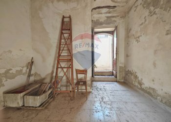 Stanza vuota - Magazzino via Palestro
87, Floridia - foto 5