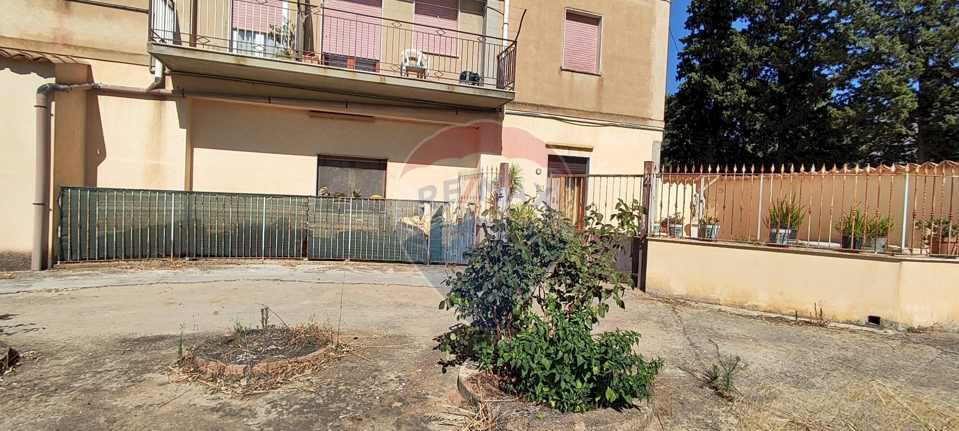 Edificio all\'aperto - Casa semi indipendente VIA UGO FOSCOLO
 
5, Caltagirone - foto 3