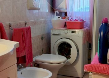 Bagno - Casa semi indipendente VIA UGO FOSCOLO
 
5, Caltagirone - foto 13