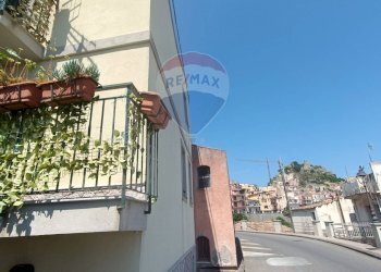 Edificio all\'aperto - Casa indipendente VICOLO IV VANELLAZZA
 
39, Forza d'Agrò - foto 2