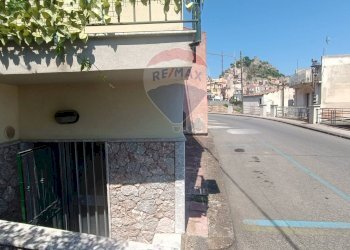 Edificio all\'aperto - Casa indipendente VICOLO IV VANELLAZZA
 
39, Forza d'Agrò - foto 3