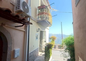 Casa all\'aperto - Casa indipendente VICOLO IV VANELLAZZA
 
39, Forza d'Agrò - foto 19