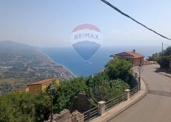 Vista delle montagne - Casa indipendente VICOLO IV VANELLAZZA
 
39, Forza d'Agrò - foto 47