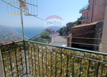 Balcone - Casa indipendente VICOLO IV VANELLAZZA
 
39, Forza d'Agrò - foto 56