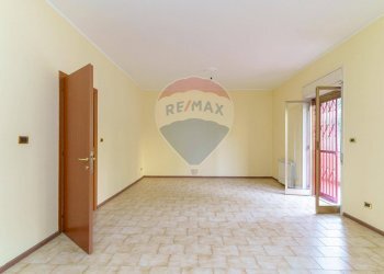 Stanza vuota - Villa a Schiera VIA GIOVANNI GRASSO
 
5, Aci Castello - foto 9