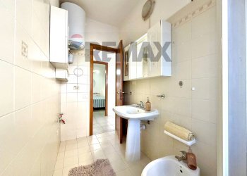Bagno - Bilocale Via Zambelli
 
1, Porto Azzurro - foto 12