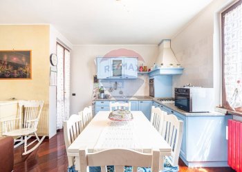 Cucina - Trilocale Via G. Garibaldi
 
1, Carpiano - foto 7