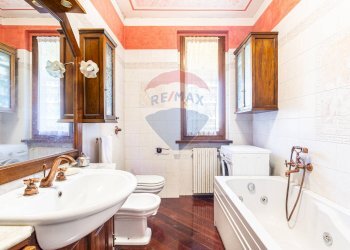 Bagno - Trilocale Via G. Garibaldi
 
1, Carpiano - foto 15