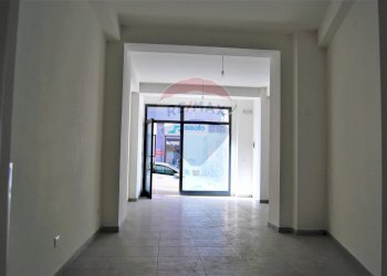 Stanza vuota - Commercial Premises L'Aquila - photo 2