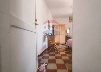 Hall / corridoio - Trilocale Via Dei Mori
 
21, Navelli - foto 15