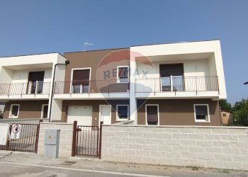 Edificio all\'aperto - Villa a Schiera Ferrara - foto 2