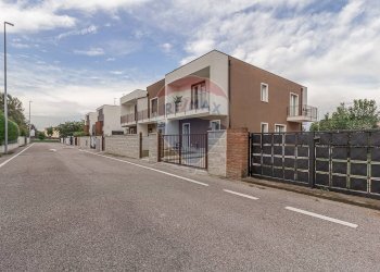 Edificio all\'aperto - Villa a Schiera Ferrara - foto 68