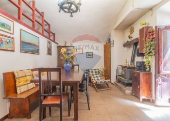 Sala da pranzo - Bilocale Via Del Fiore
 
45, Ischia di Castro - foto 1