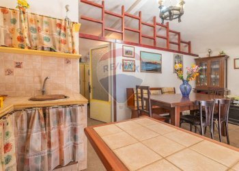 Cucina - Bilocale Via Del Fiore
 
45, Ischia di Castro - foto 10