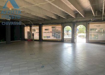 Foto 3 - Negozio Corso G Ferraris
55, Chivasso - foto 3