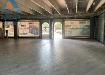 Foto 6 - Negozio Corso G Ferraris
55, Chivasso - foto 5